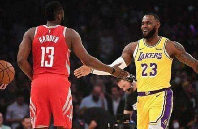  浓眉哥攻防两端制霸湖人客场击败雷霆迎五连胜  